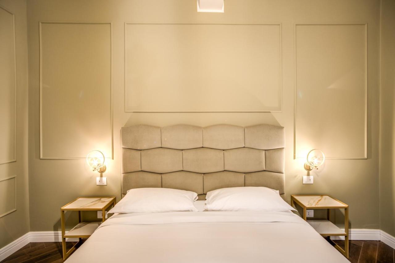 Take - Campo De Fiori - Luxury